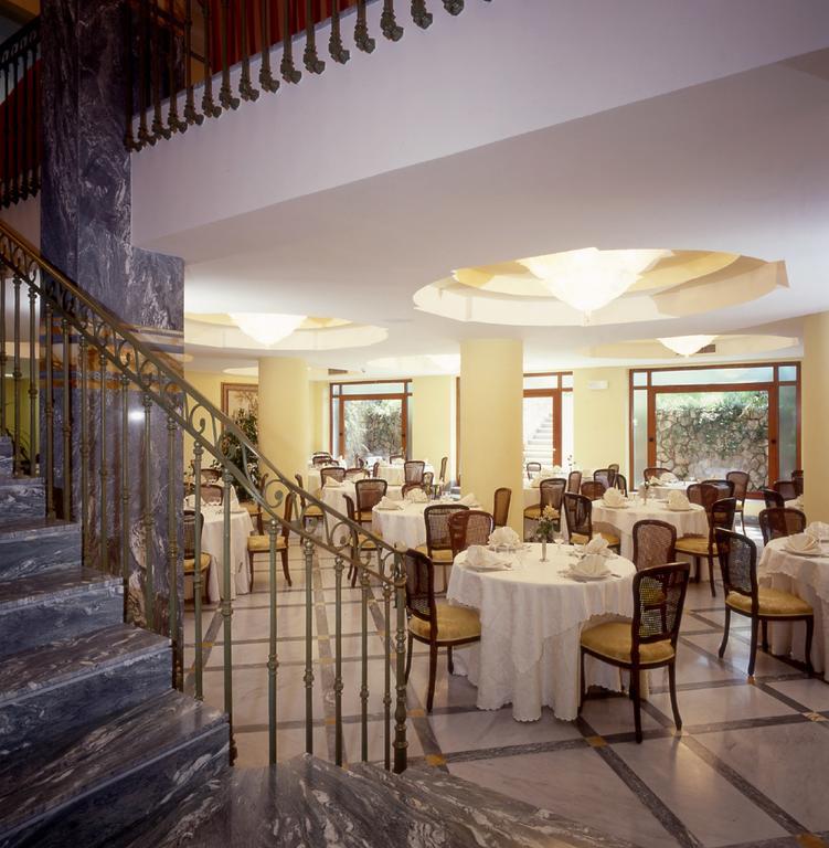Hotel Zi' Teresa Sorrento Restaurant photo